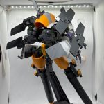 アッシマーを改造してキハールを製作中。差し替えで変形させる予定。