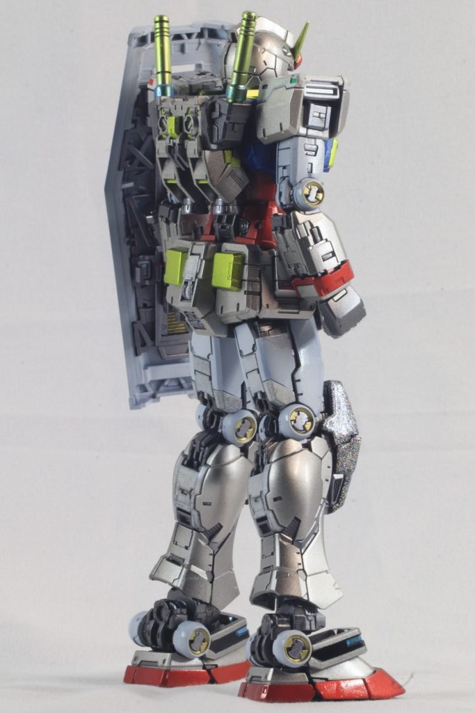 クローバー版RX-78-2–4枚目/制作者：Stellie