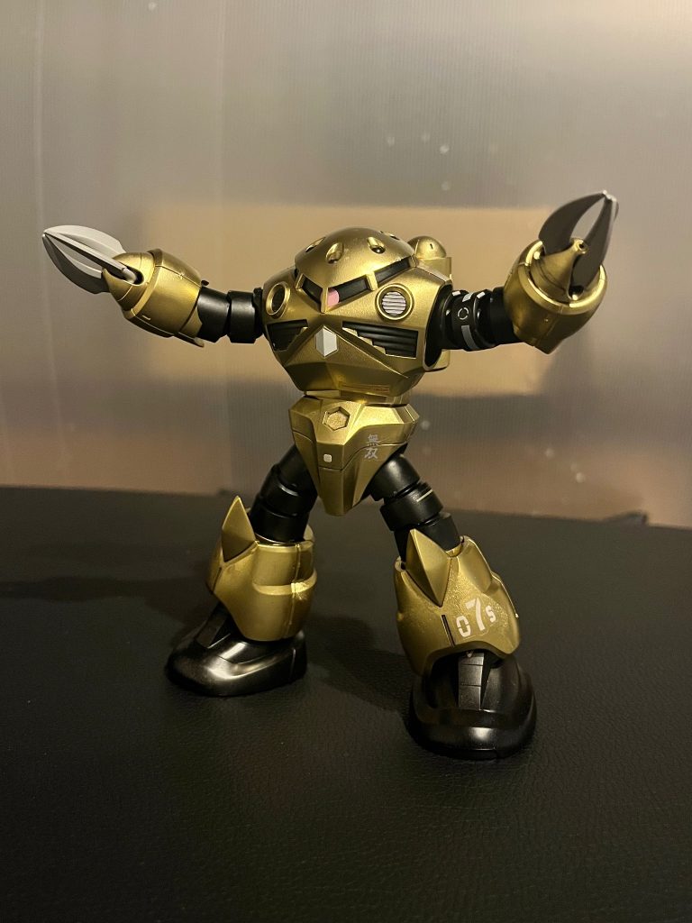 金色にするとクワトロ機になるw