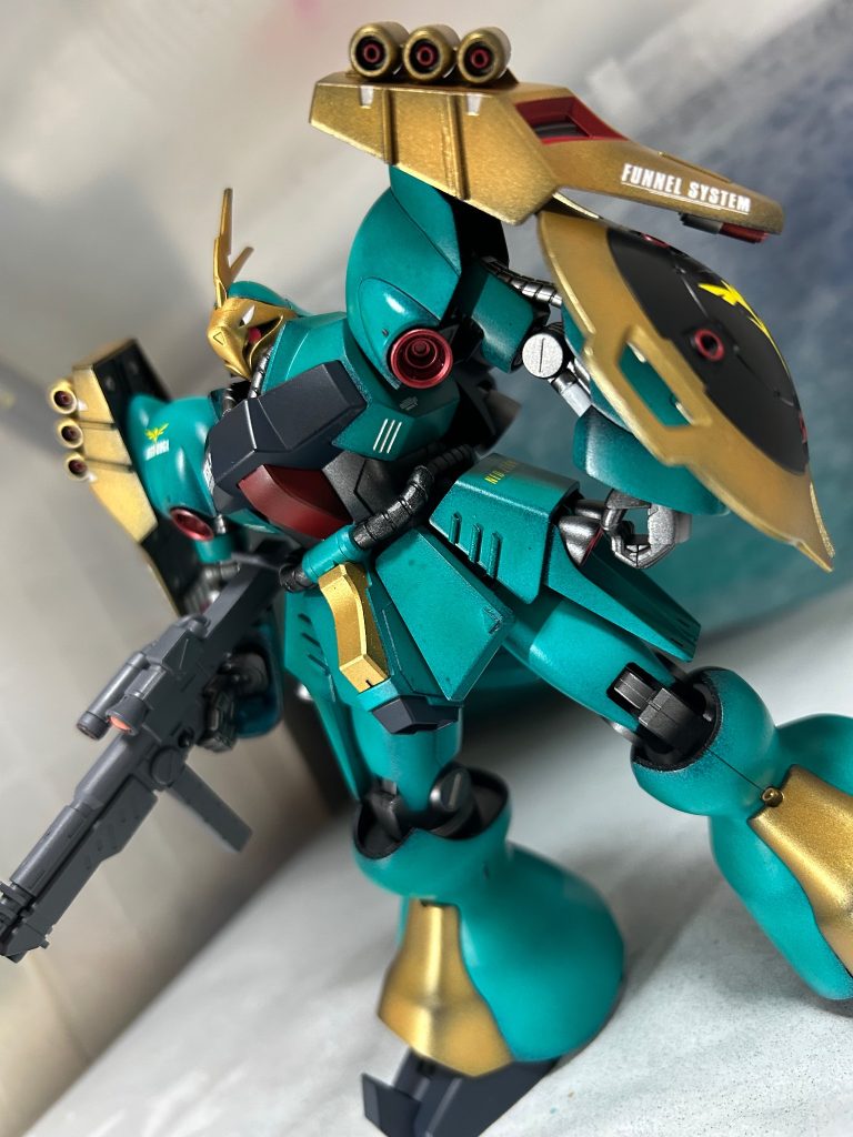 ピーコッククリアグリーンを見た時にこれはヤクトドーガの色だなと思って買っていました。本当はもう少し青みが必要かなと思ったのですが、設定画は結構緑だったのでこれで納得です。