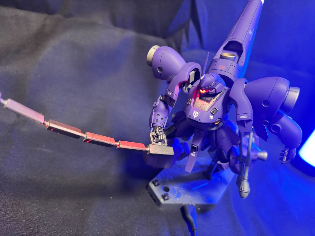 アクションベースにはタクトスイッチを2個埋め込んで発光パターンを変化できます。ミキシング✖️電飾✖️全塗装✖️arduino、でなかなか大変でしたが面白かったです。