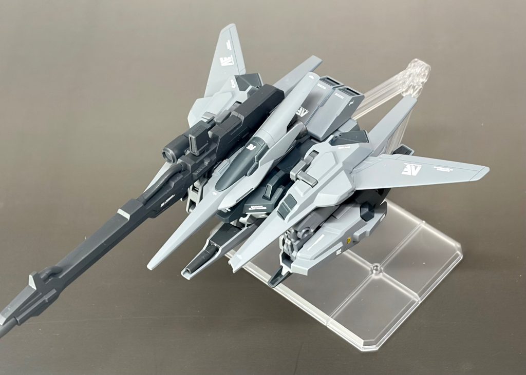 変型後も考えてデカールの向きは慎重に。