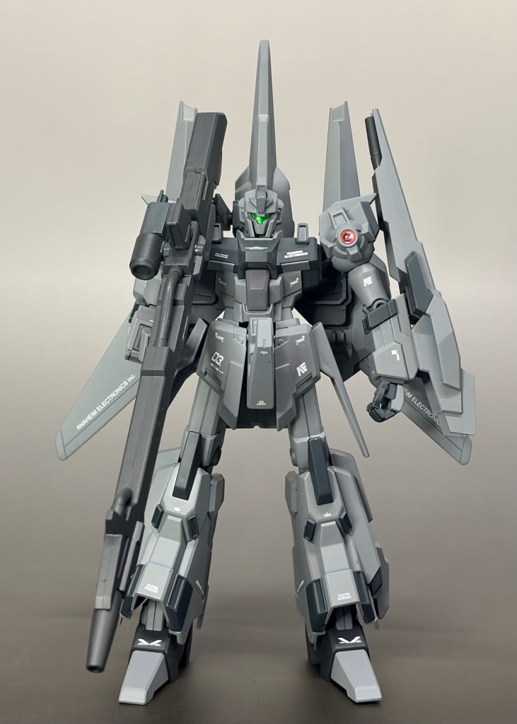 肩の丸は30MMのレンズシールを使いました。