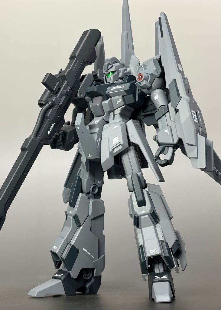 HG リゼル(隊長機)をゼータプラスカラーに全塗装。試作型をイメージして納品前のグレー、ロゴもアナハイム社のみで仕上げてみました。