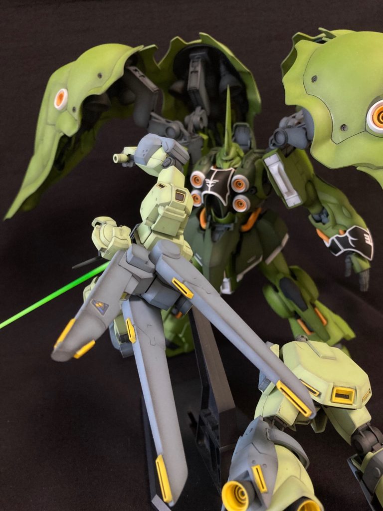 ズバっ！！一瞬の隙を付き、胴体を両断される！