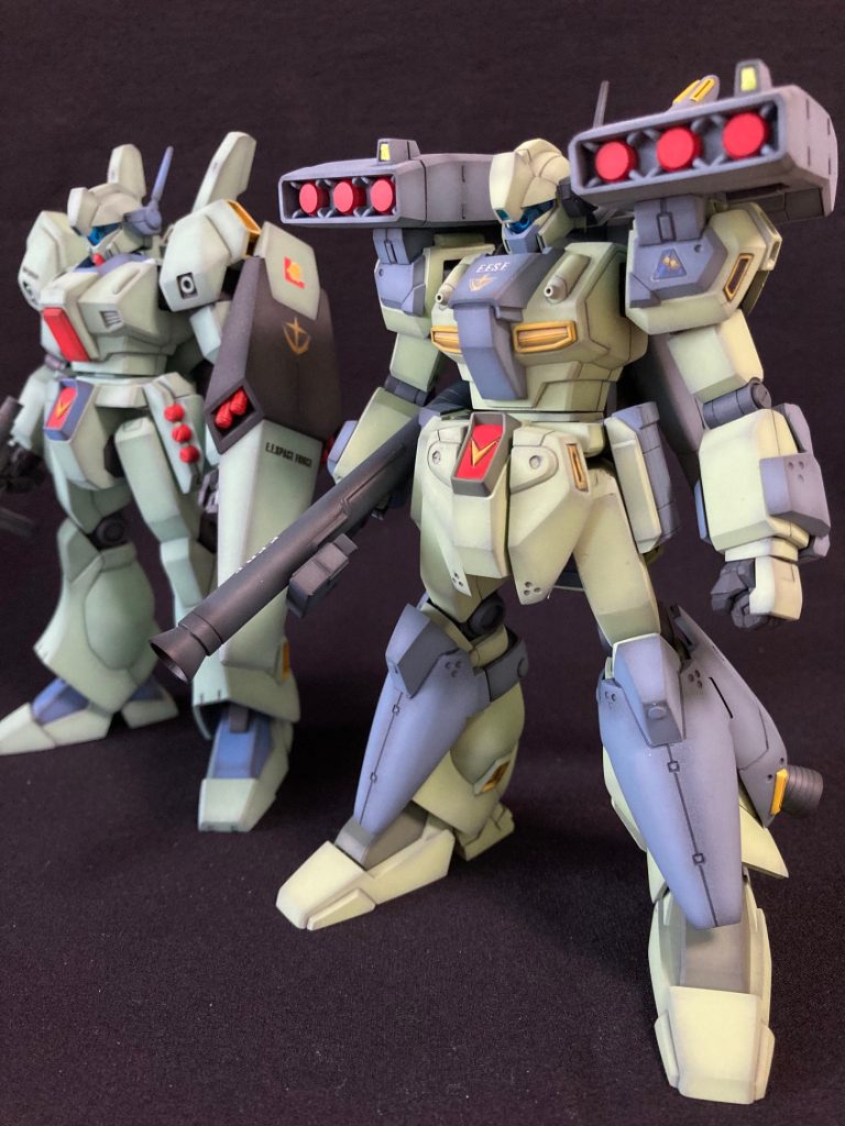 兵「…隊長にとって俺って何っスか？」隊長「ん…？…オプション…」兵「！？…」