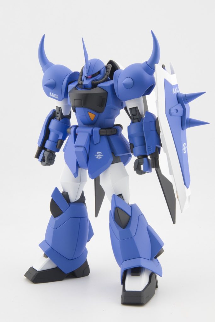 さすが最新キット、プロポーションはバッチリですね〜いじったのはアンテナのシャープ化とスパイクを尖らせた位です。