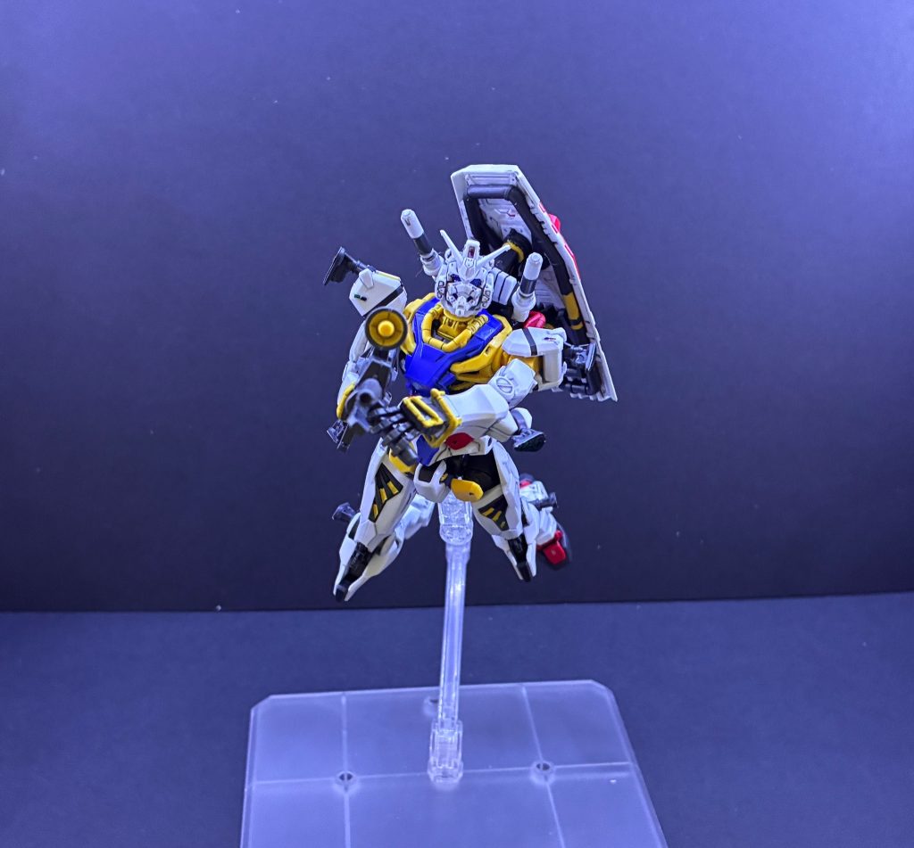 白いガンダム–3枚目/制作者：ペーぺーモデラー