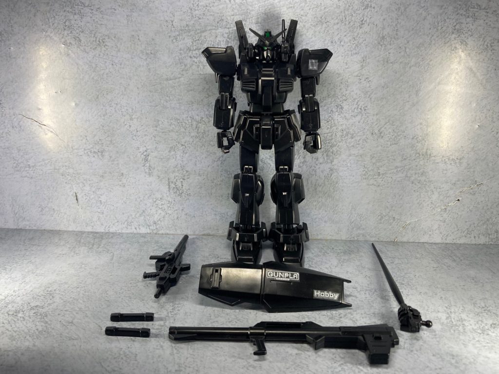HGUC ガンダムマークII(エコプラ)完成しました｡旧HG規格だからなのかわかりませんが､組みづらいのとポージングがぎこちないのしか取れないですね…。ナフサ不足を意識して､カラフルなシールはあまり貼ってません。