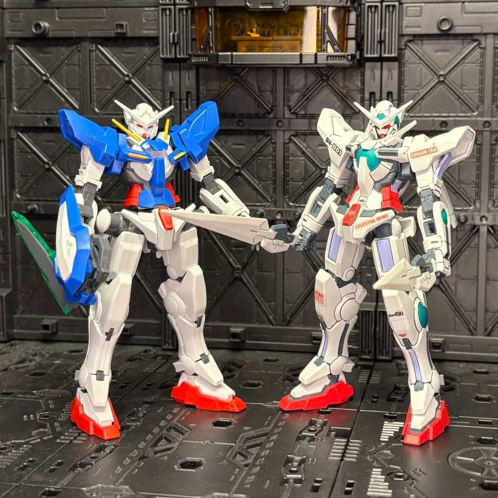 HGのエクシアリペアⅡと。プロポーション良いですよね