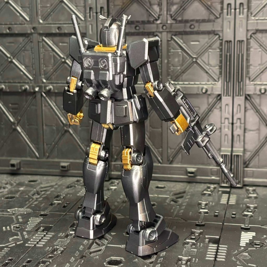リサーキュレーションカラーのマークはスマホと連動するテプラで作ってます。テプラでデカールを作ってみるのとつや消しを吹いたらどうなるかを確認したくて今回組みました