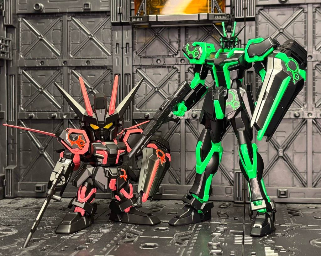 EGと並べて。色分けの問題もあるんでしょうけどSDでリサーキュレーションカラー風塗装してる人を見なかったのでどうなるか試してみたくなった感じです。テプラの透明テープ前回が上手くいったから調子乗ってたら赤と青文字は黒地の上だと全然見えなくて焦りましたね…なので白文字の上に重ねる力業でなんとか