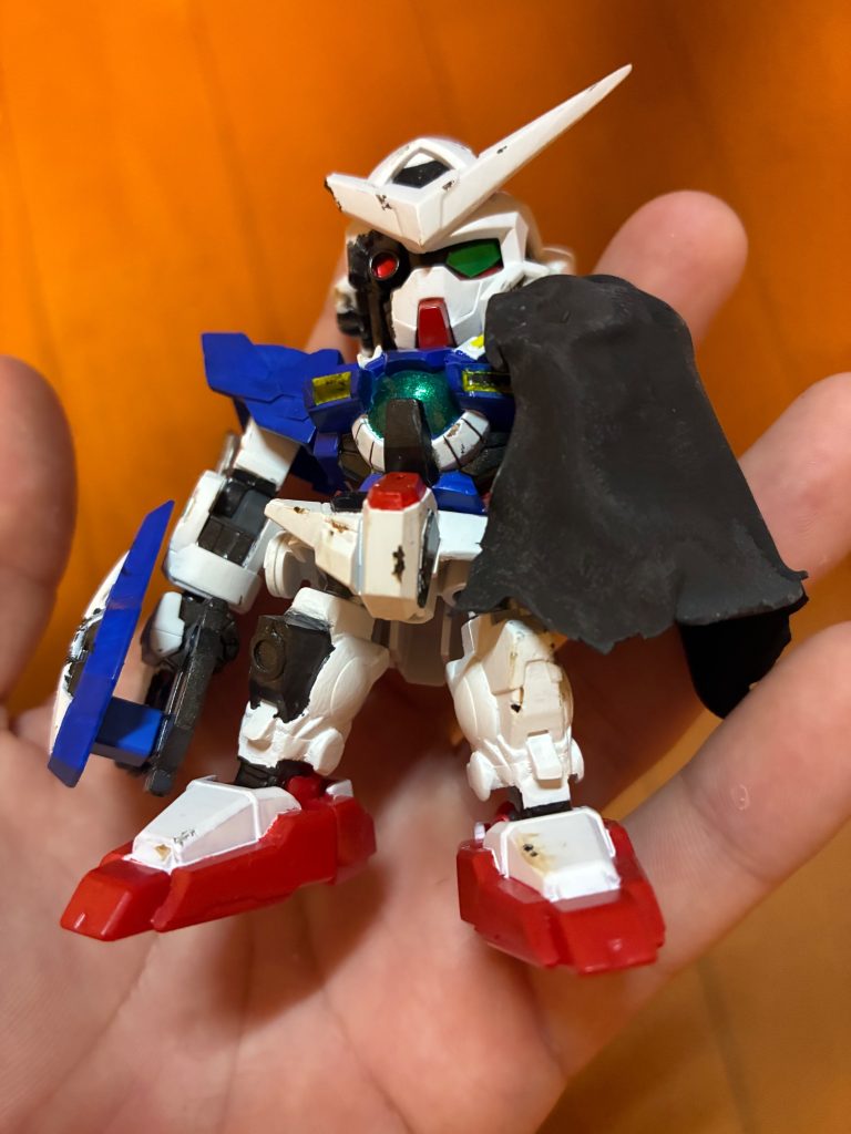 マントはプラ板です。