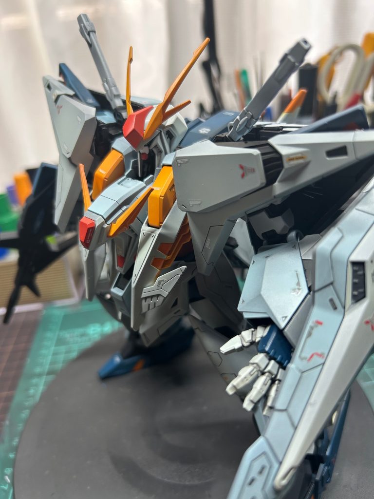 ガンプラ制作また再開してみたいと思います。MGはちょい難しいかもしれませんがw