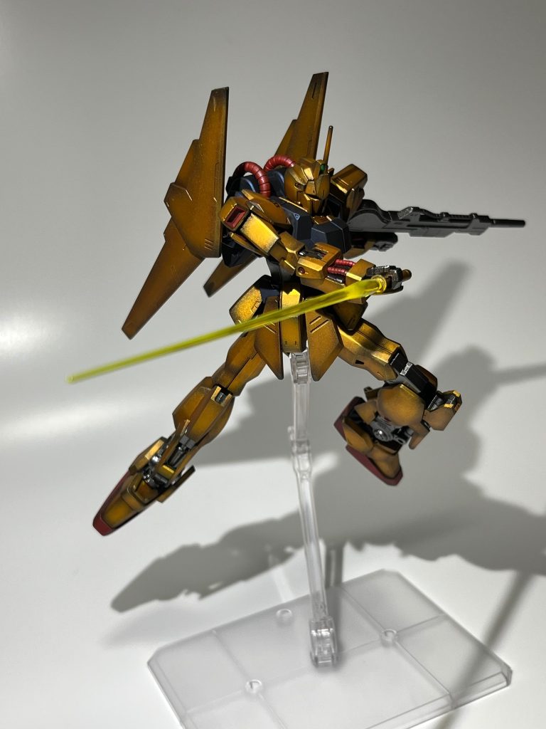 百式作るのは初めてでしたが、シュッとしててカッコいいですねフレーム見えてる足が良い