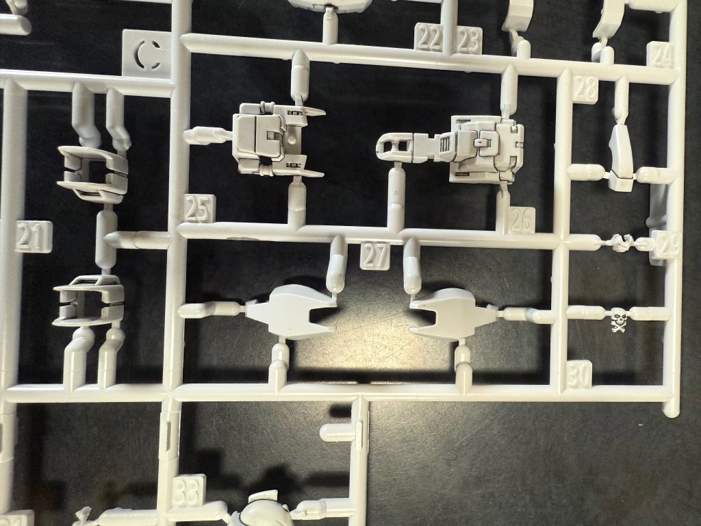RG クロスボーン・ガンダムX1–3枚目/制作者：cannon_amada