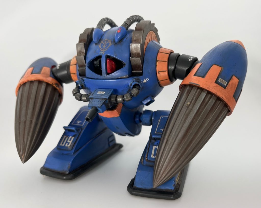 ノーマル状態。腕はHGゴッグから、ドリルは1/100アッグから流用しました。