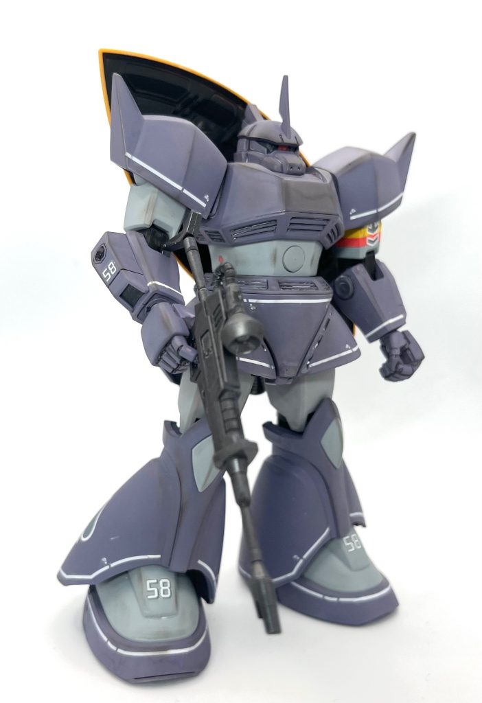この何とも表現しづらいグレーバイオレットの機体が…子供の頃の憧れでした。