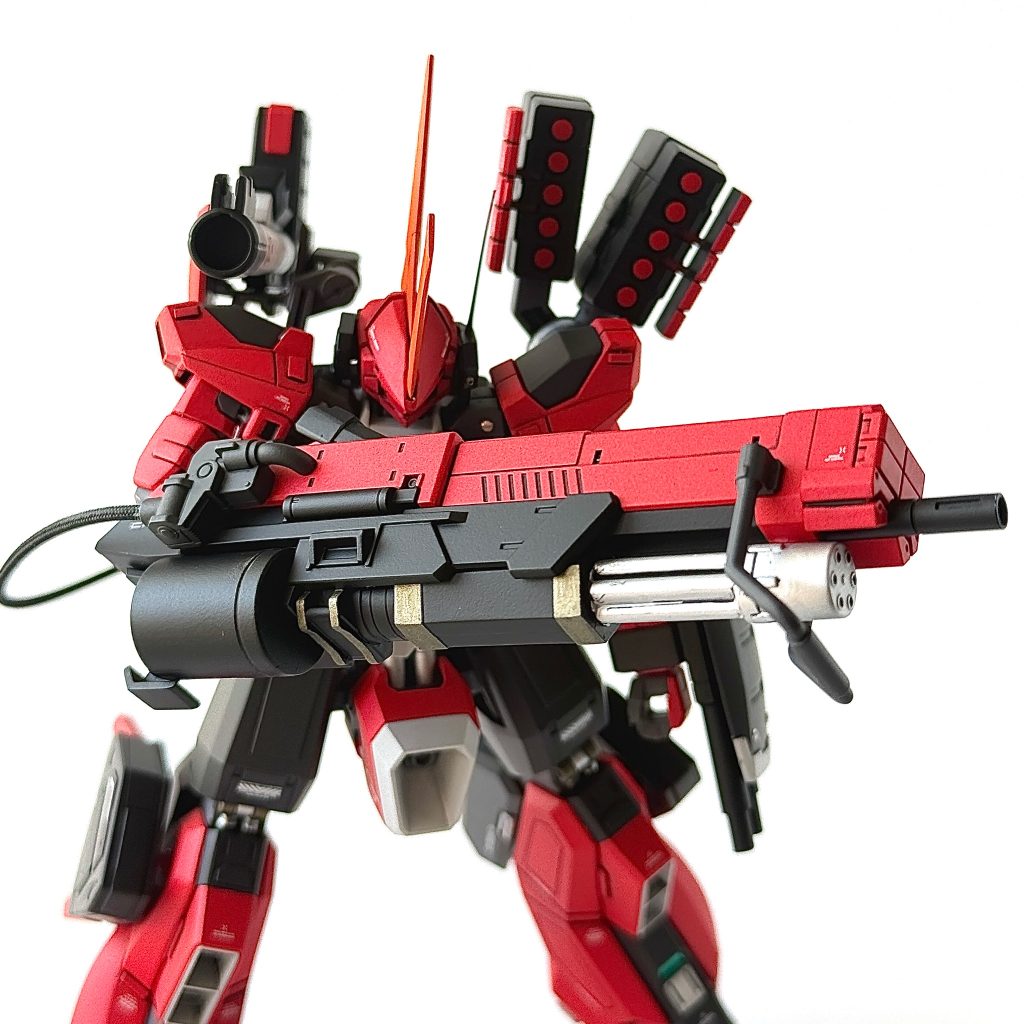 複合型特殊武装シェキナー改近接武器がないので、いざという時はシェキナーで殴るw