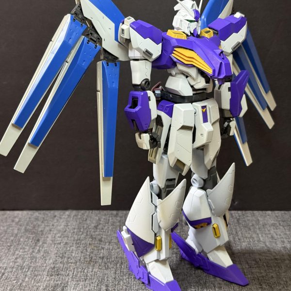 ナイチンゲールをボコボコに出来るνガンダム系最強の機体を目指しています！！機体名は「sin-νガンダム」にしました！sinには日本語の真•シンという意味と英語で「罪」という意味になります！背負い物を背負合わせてみました！！おぉ、、なんかνガンダム系よりもSEEDのフリーダム系に近くなった気が笑hi-νガンダム（20m）とsin-νガンダム（29m）比較&nbsp;（2枚目）