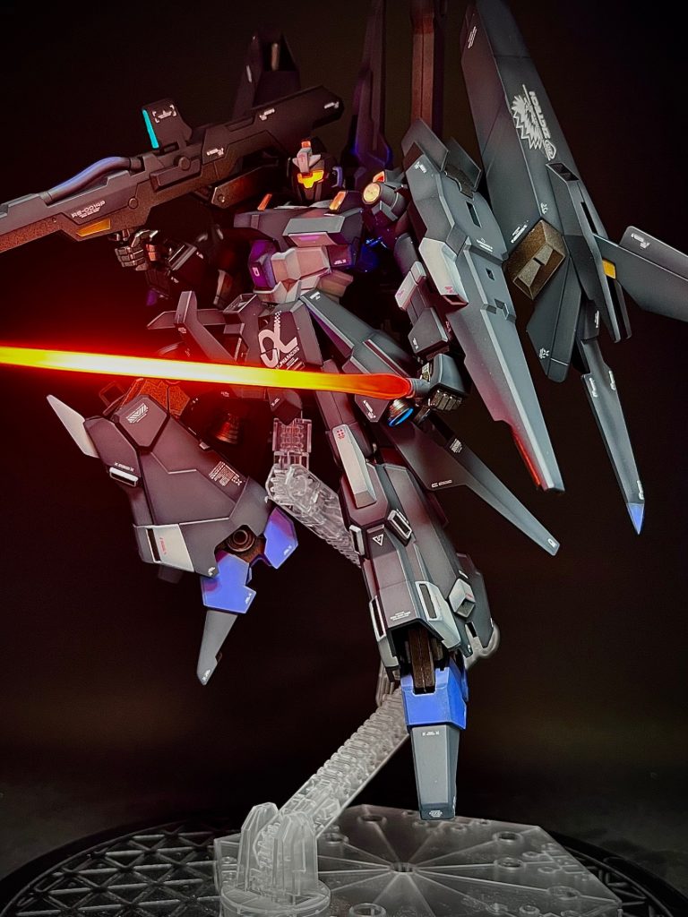 時代は違うんですが前回のアリュゼウスと並べたくてですね、グレーです🤩