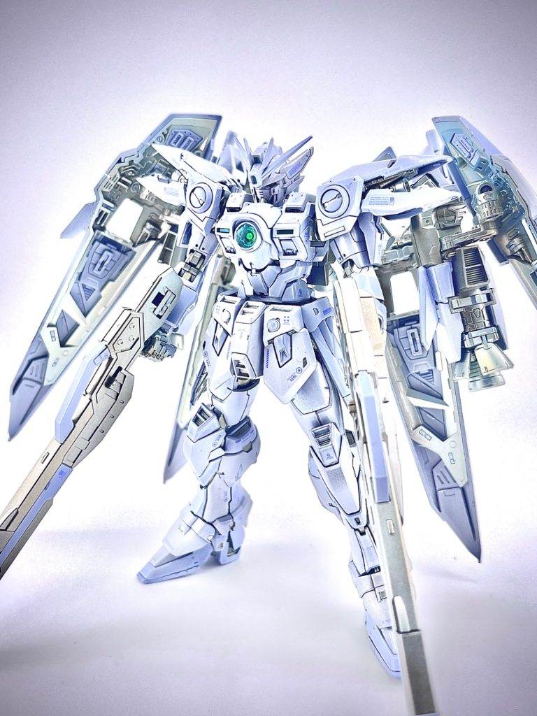 フレームはもうちょいブルーが効いてくれれば。。なぜかフレームだけ黒サフ下地にしたんです。。んー偏光塗装も難しいすね🤔