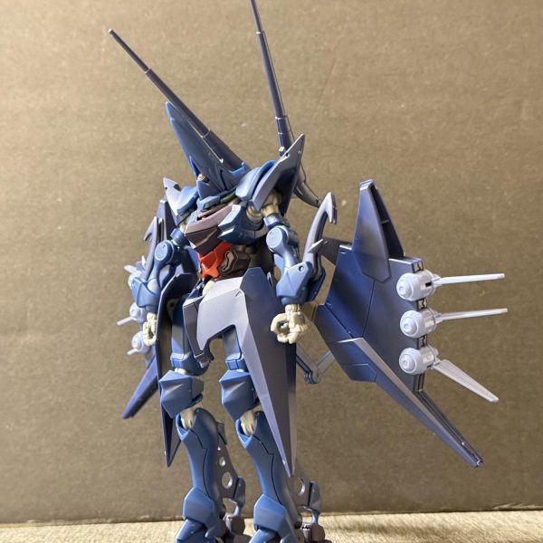 キケロガに負けないハンブラビ（GQ）を開発中です！キケロガに勝つにはやはりサイコミュ兵器で武装し、相手と同じ土台に立つ必要がありますからね。しっかしかっこいいなぁ〜（2枚目）