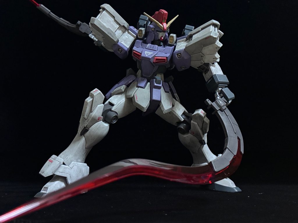 最新キットなので可動範囲は凄まじいですね。ヒートショーテルが画角に収まりません(笑)