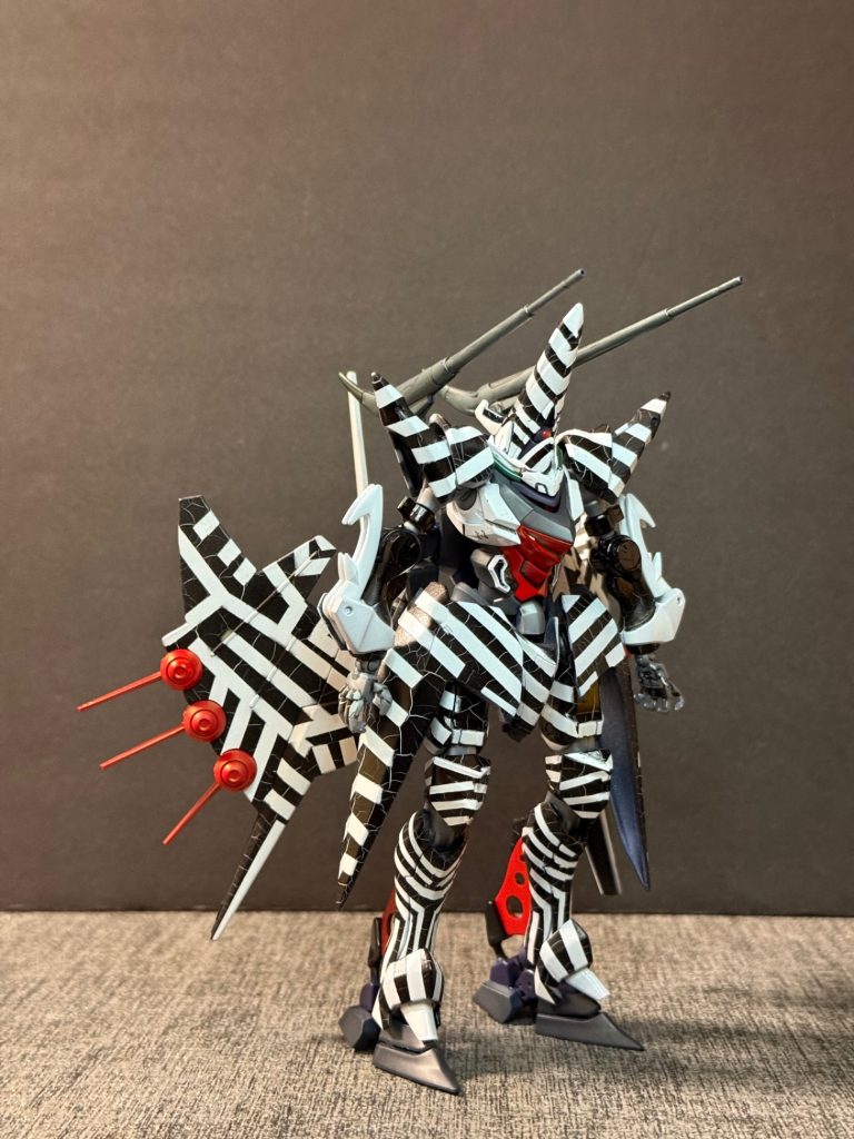 機体名:有線式3次元思考兵器（インコム）搭載型ハンブラビコードネーム:ハンブラビ・ヴァイパー型式番号:ORX-139xx生産形態:試作実験機開発:地球連邦軍オーガスタ研究所所属:地球連邦軍 特務機関ティターンズ テスト チーム通称