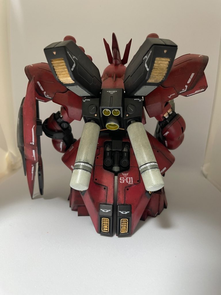 背面。スカート大きすぎたかな？