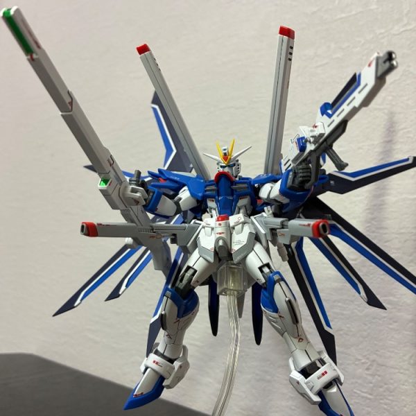 ライジングフリーダムガンダムで初投稿