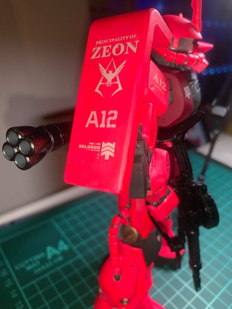 MS-06S シャア専用ザク–3枚目/制作者：Plakids-K