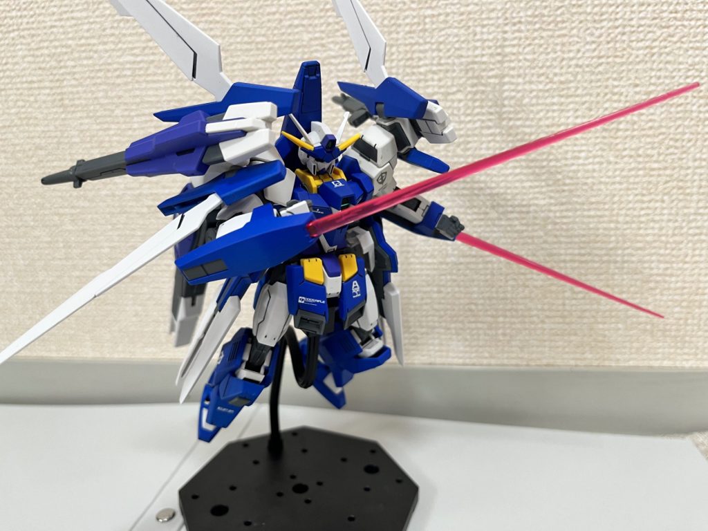 近接戦はビームサーベル