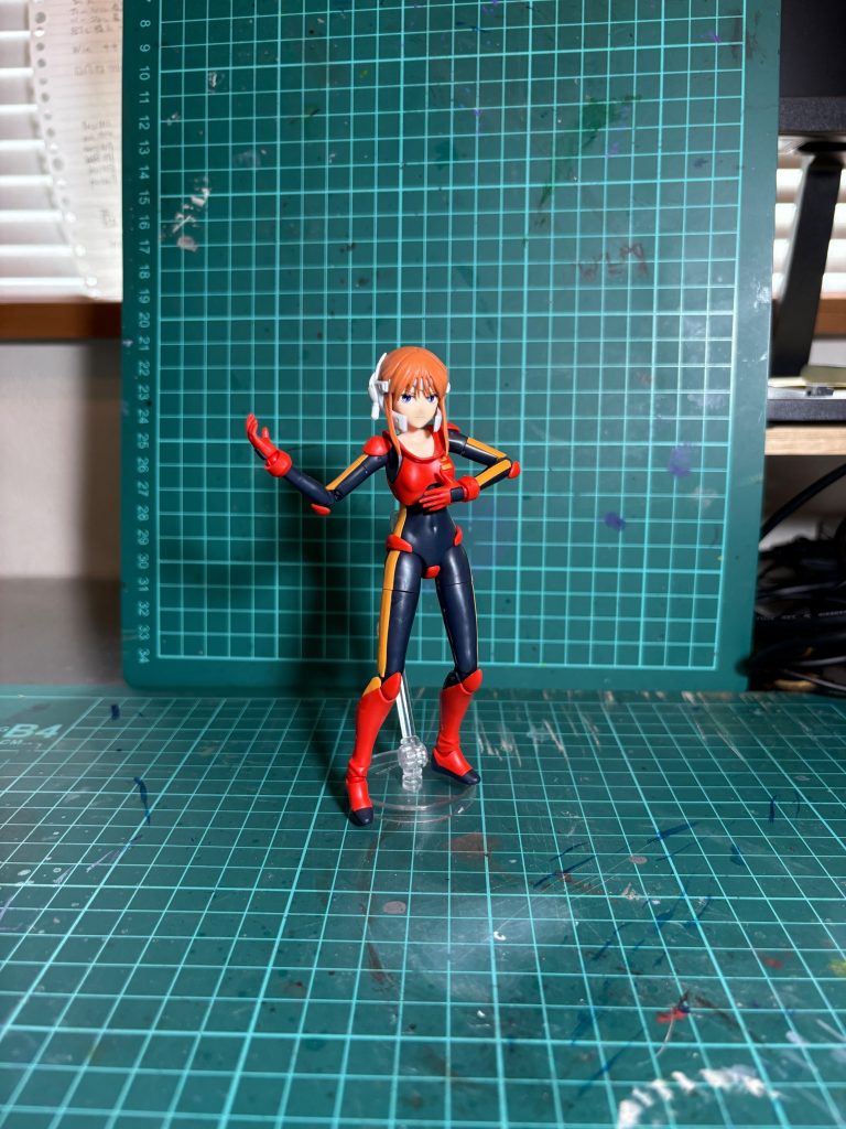 すぐみミキシングだけで無加工です。オプションパーツで頭やボディを変更可能でしたがそちらは隙間が気になりました。
