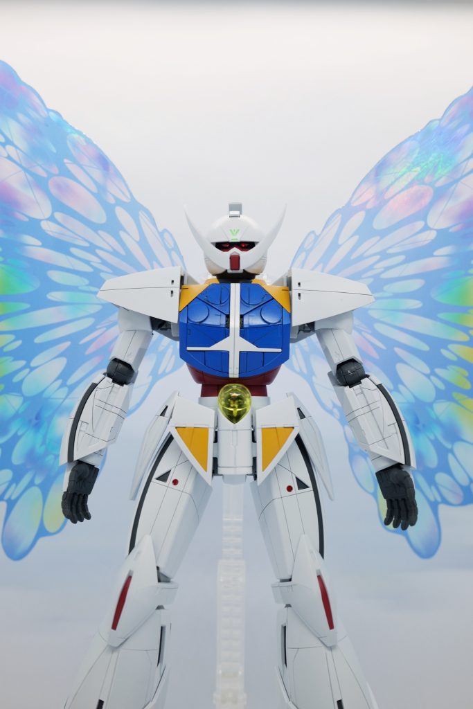 月光蝶を展開コクピットのロランも塗りました。