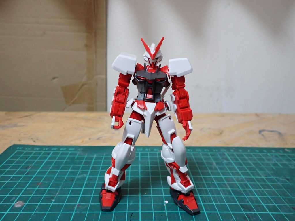 アストレイレッドドラゴン–2枚目/制作者：アンジェロのプラモデル工房