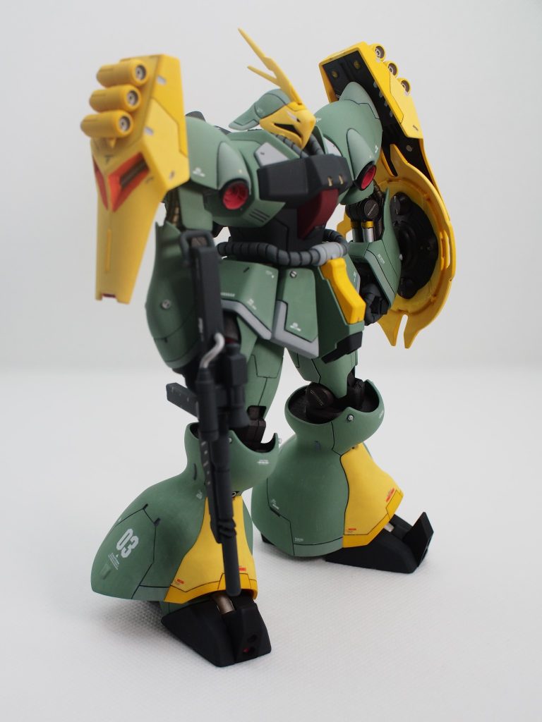 HG MSN-03 JAGD DOGA ギュネイ・ガス専用機　筆塗り全塗装–5枚目/制作者：KZ_