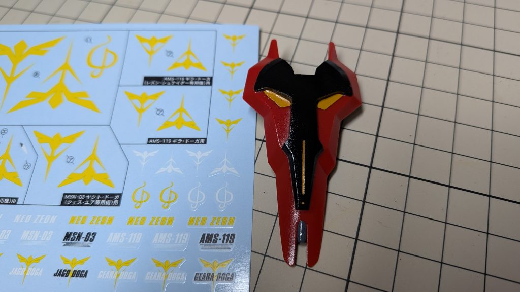 マークなどはガンダムデカールを使用しています