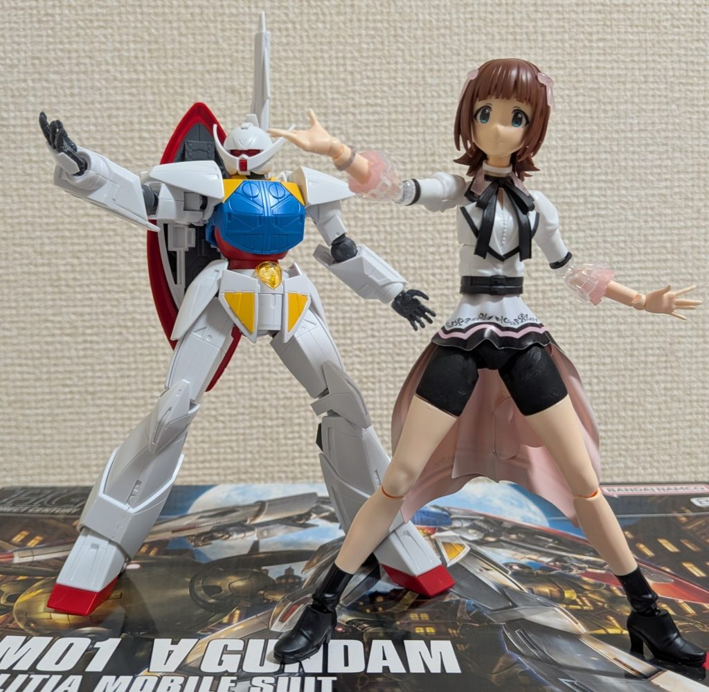 ここからはオマケです。今月中に特売で入手したガンプラ＆美プラの紹介です。まずは、∀ガンダム＆「アイドルマスター」の天海春香です。見ての通り、春香には「スパッツ」を履かせて露わにしてます♪♪