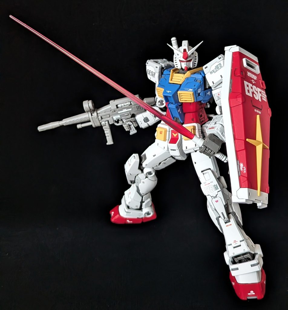 シンプルにサーベルを持たせるだけでもいいですね。