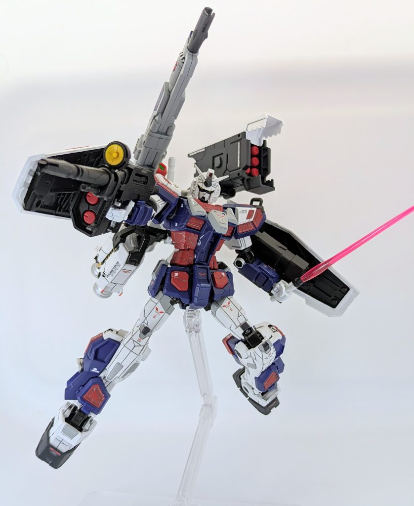 最後にサンボルガンダムの箱絵ポーズで。この後製作予定の作品でミキシングコンにエントリー予定なのですが、このクソみたいなペースではたして間に合うのか…笑最後までお付き合い頂き、ありがとうございました！！