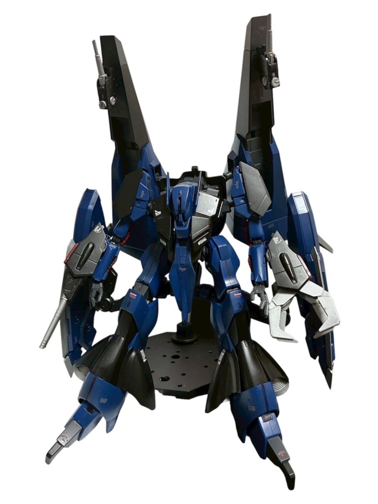 ただザガンのハサミを付けるだけでは面白く無いので、全体的に少しだけいじってあります