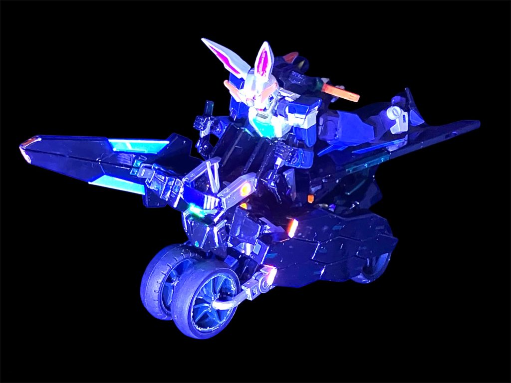 ライドモード。タミヤ　ミニ四駆のスペアタイヤを加工し、バインダーガン接続パーツとミキシング。元ネタは「モスピーダ」のライドアーマー。