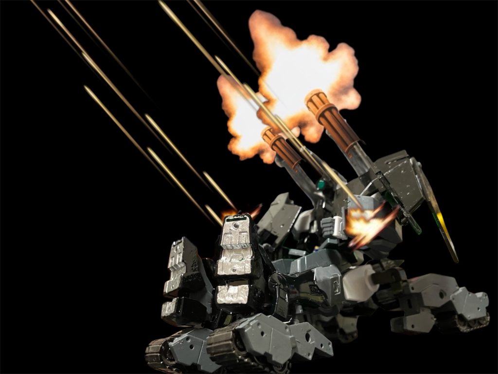 腕のアームガトリングとバックパックのガトリングキャノンと殺傷力は充分^_^