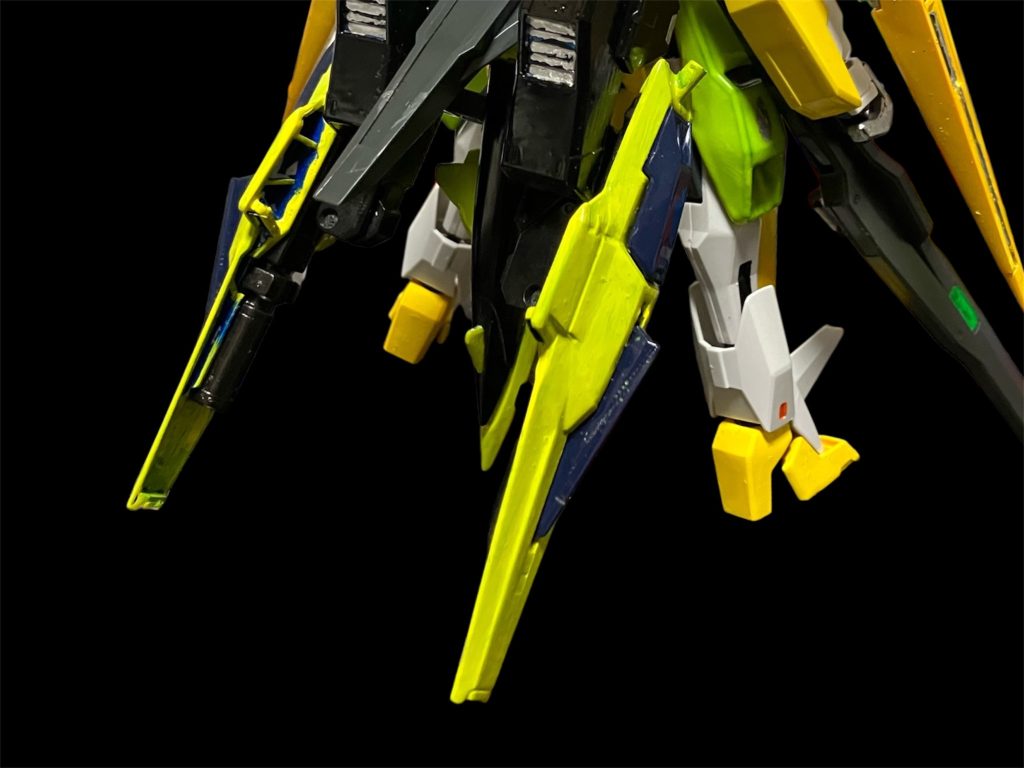 今回追加したメテオホッパーのシールドブースター＋シールドでミキシングした複合バックスラスター。