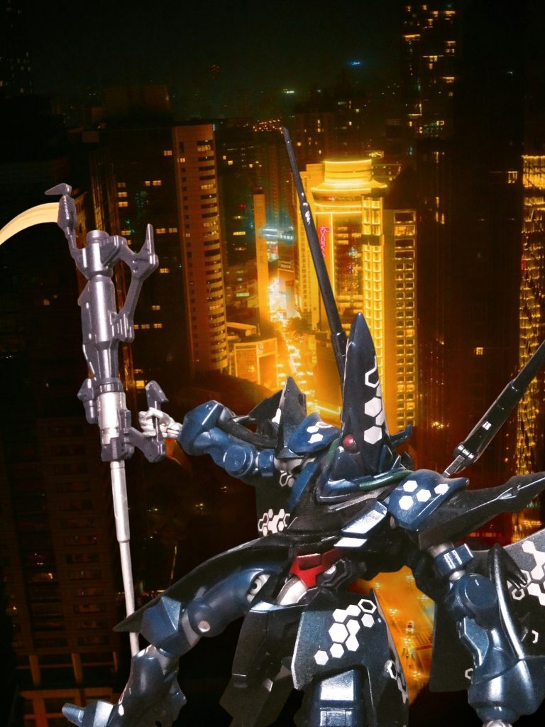 フォトルームアプリで劇中登場シーンを再現しています。