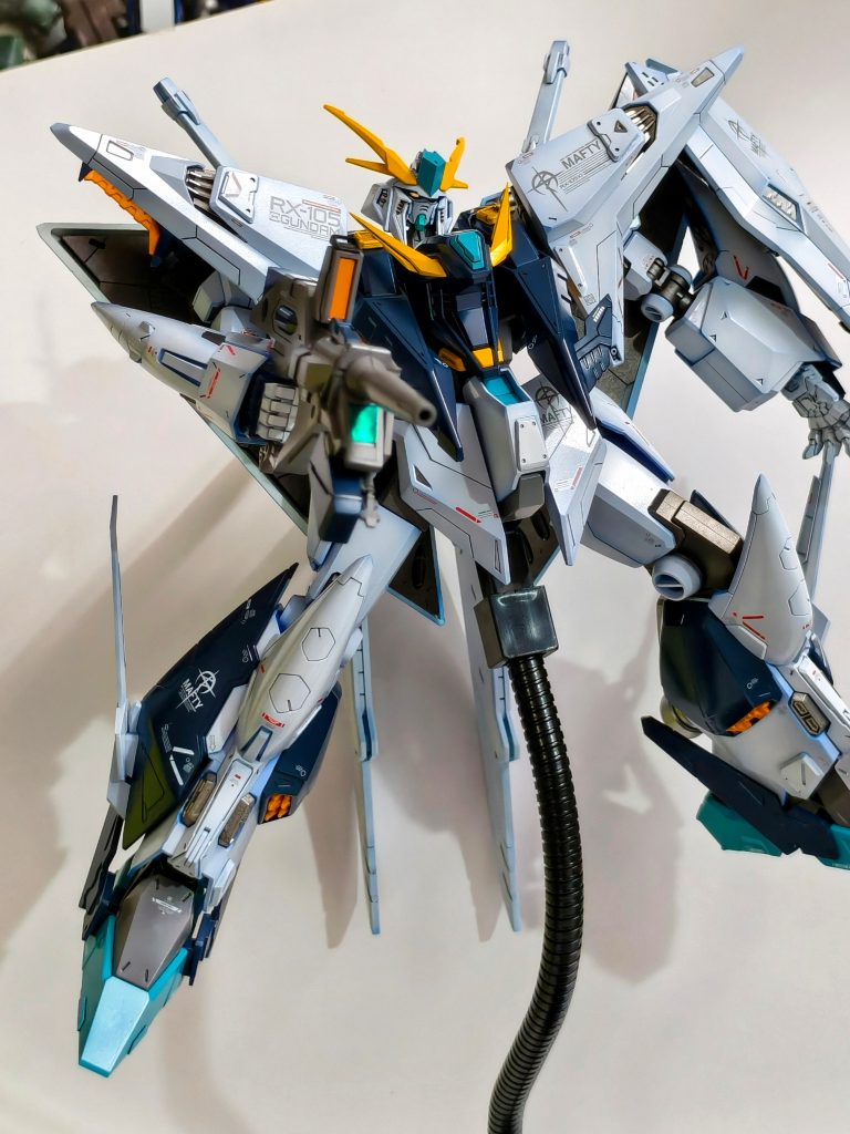 HG 量産型 XI–3枚目/制作者：LeeRiKi