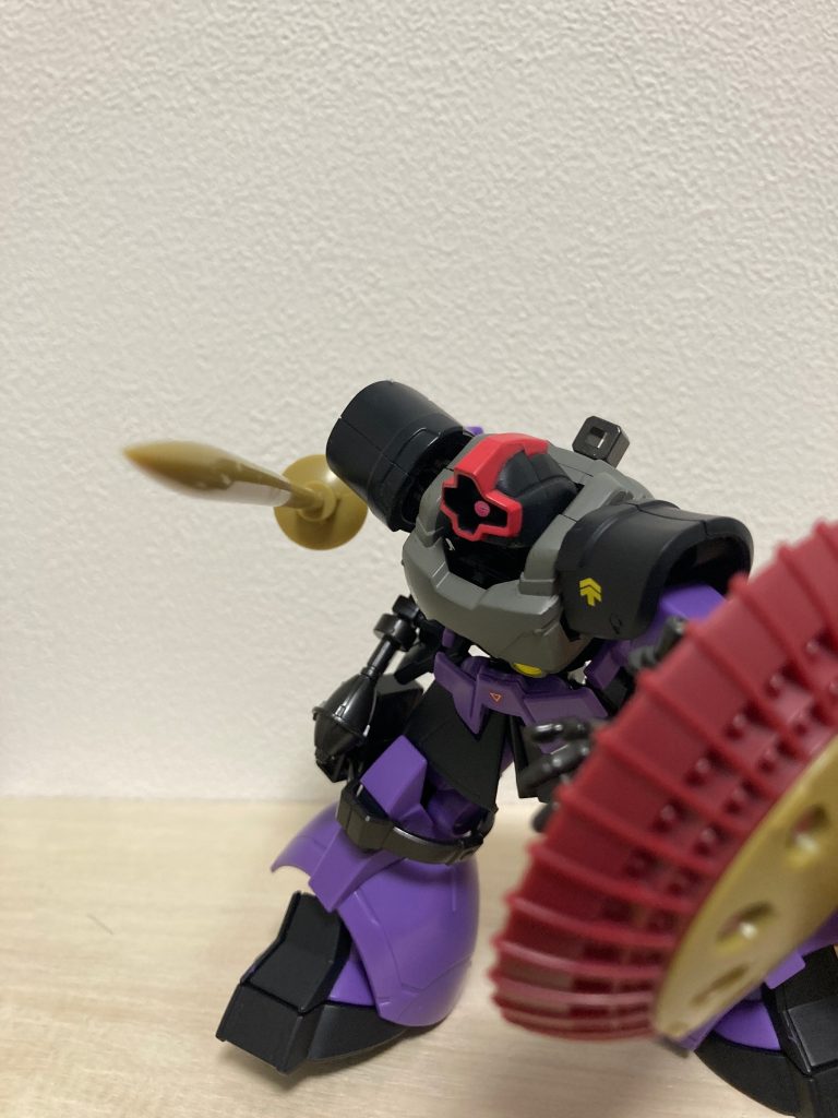 近距離での戦闘をするドム(zaku-kao5)
