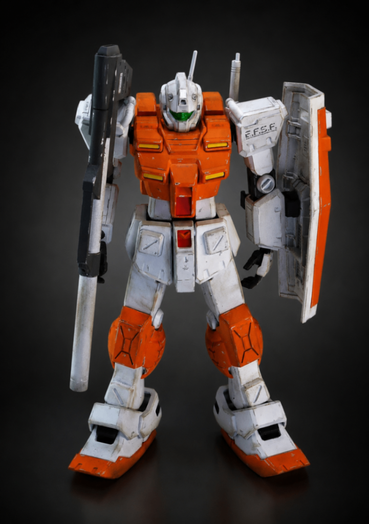 ガンダム・ジムタイプのHG全般に感じているんですが脚が短い、腕が長いので大体は太もも、脛の延長または股関節を下方に移動、腕は二の腕を短縮してプロポーションのバランスを変えています