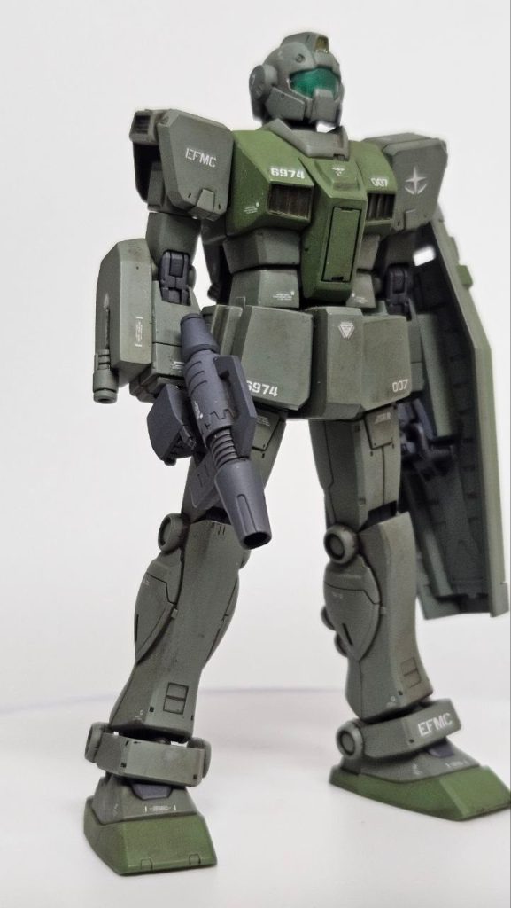 デカールは汎用のコーションデカールと自作の海兵デカールを適当に貼り、それぽっくしてみました。海兵隊用のデカールはほぼ使い切っちゃいまして、来月中には少しファイルの内容を修正して、印刷を依頼する予定です。